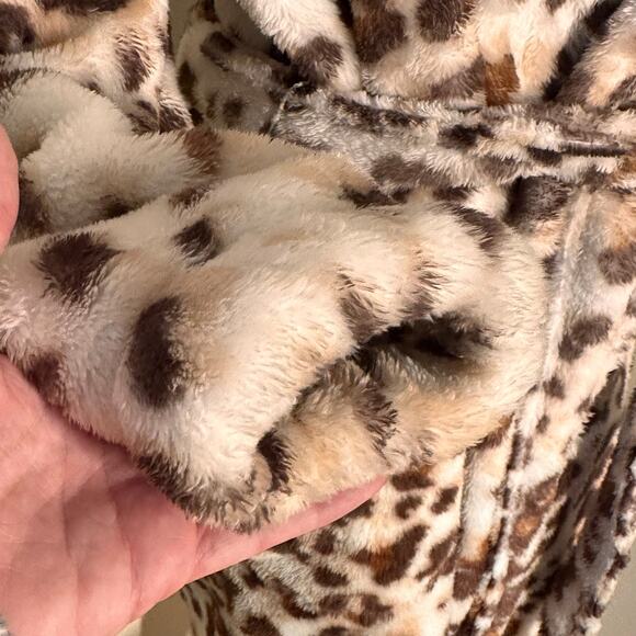 Aerie Fuzzy Sherpa Leopard Animal Print Robe Size M - Picture 7 of 11